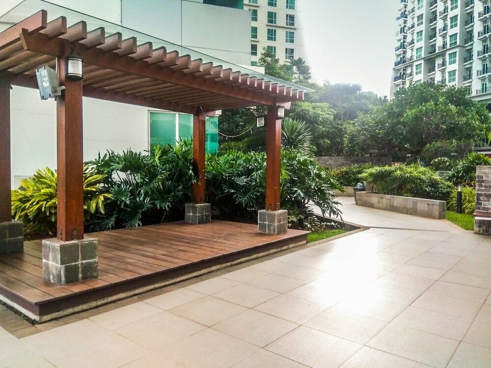 Hotel Good Location with Simply Furnished 1br Apartment Woodland Park, Jakarta, photo