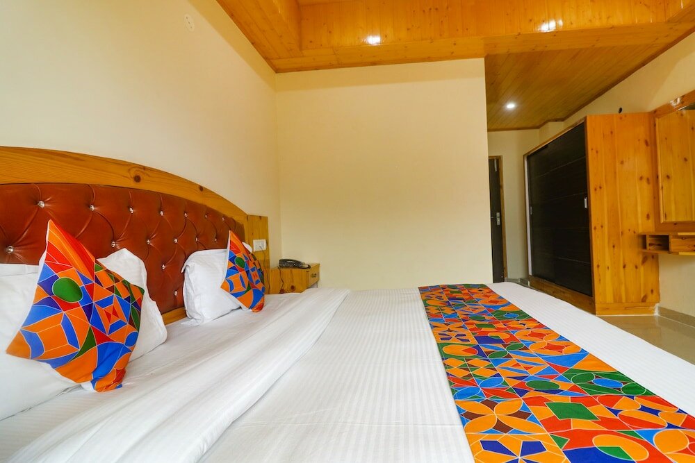 Фото Fabhotel Castle Rock