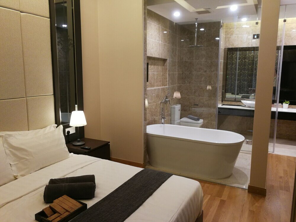 Фото Dorsett Residences by Homes Asian