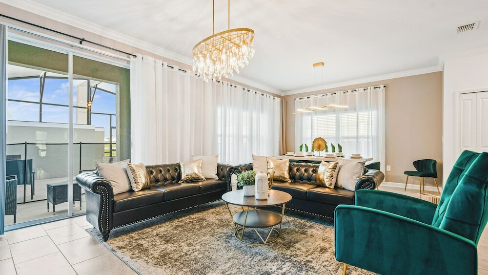 Фото Storey Lake Pool Villa 4327