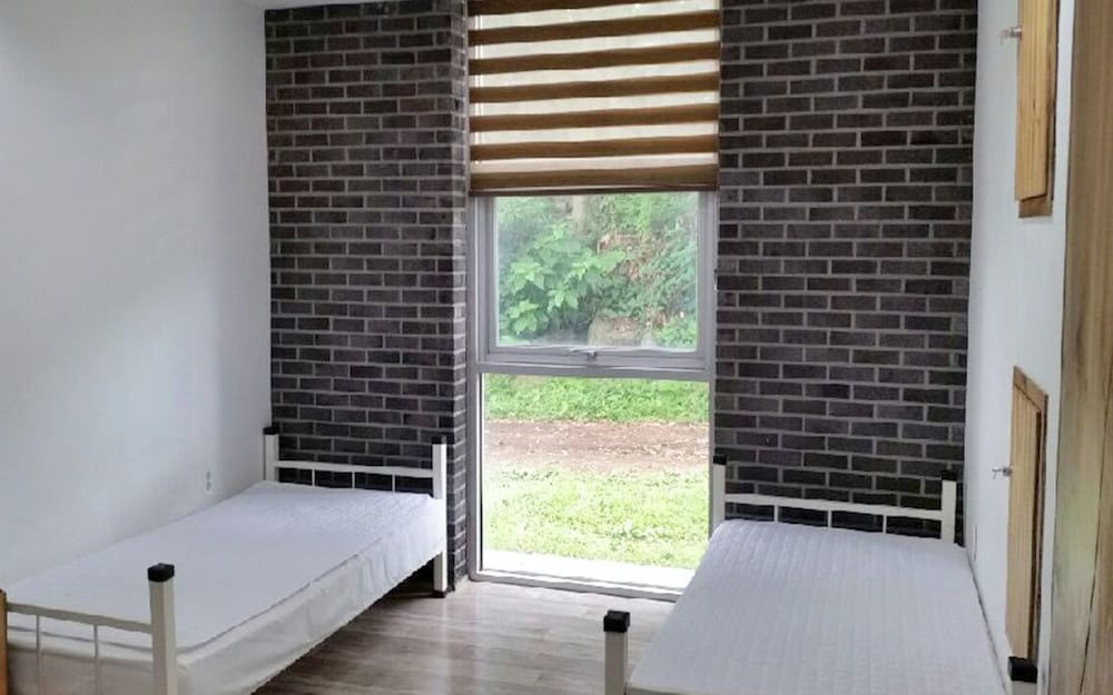 Фото Jeju Neopbille Guest House