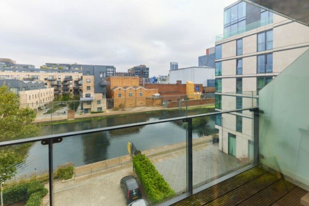 Фото The Graham Park Hideout - Breathtaking 2bdr Flat With Balcony