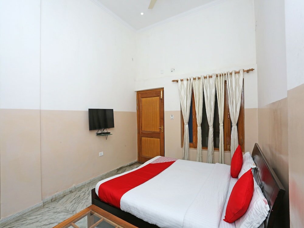 Фото Oyo 19638 Hotel Jay Continental