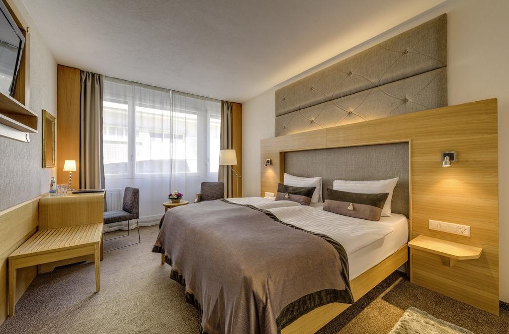 Фото Hotel Continental Lausanne