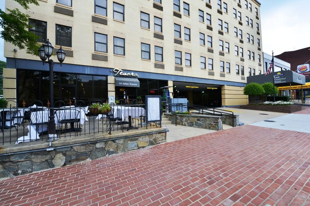 Фото Days Inn by Wyndham Washington DC/Connecticut Avenue