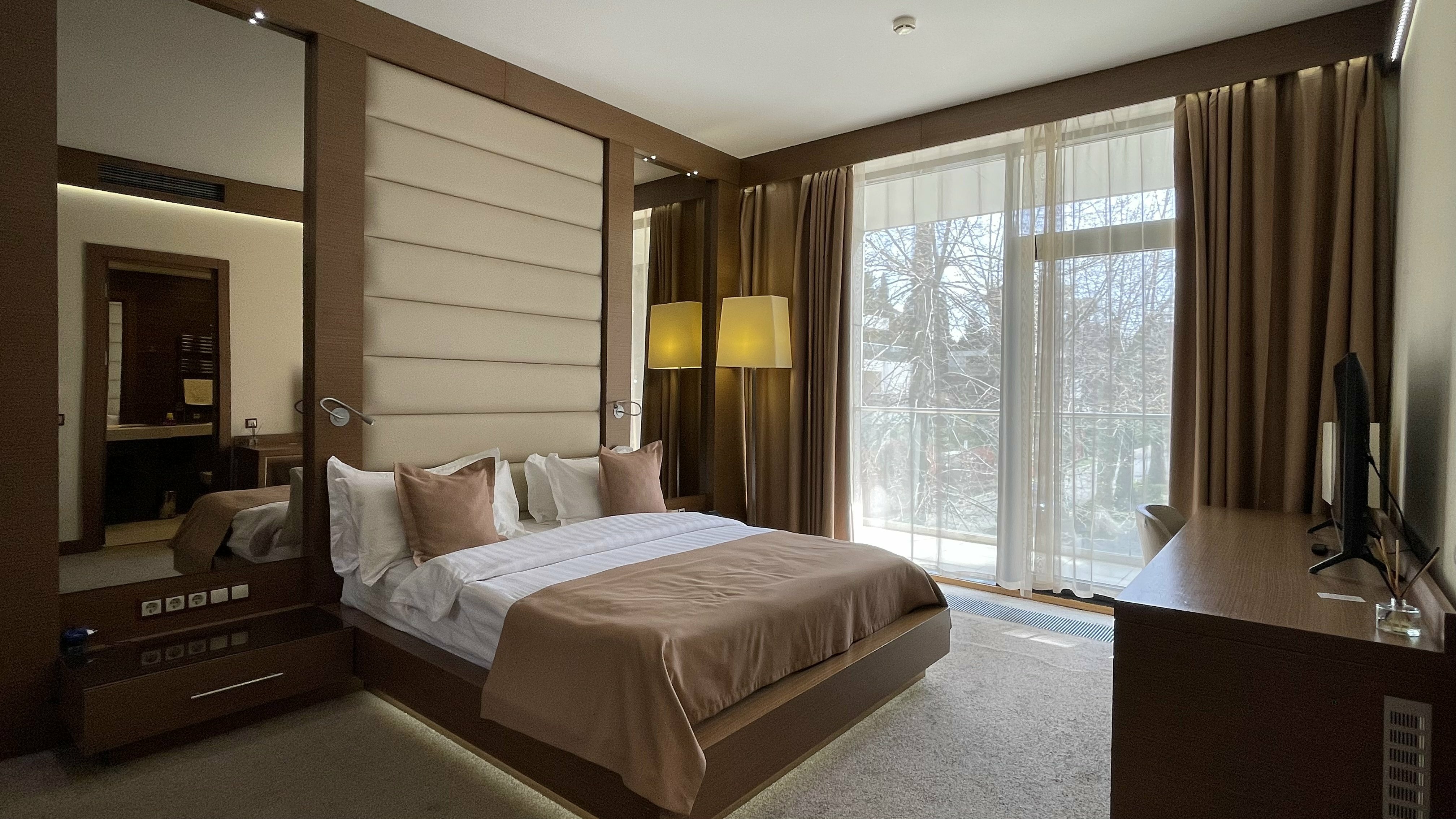 Фото отеля 3