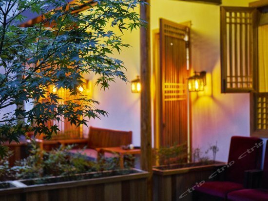 Фото Best Wishes West Lake lnn