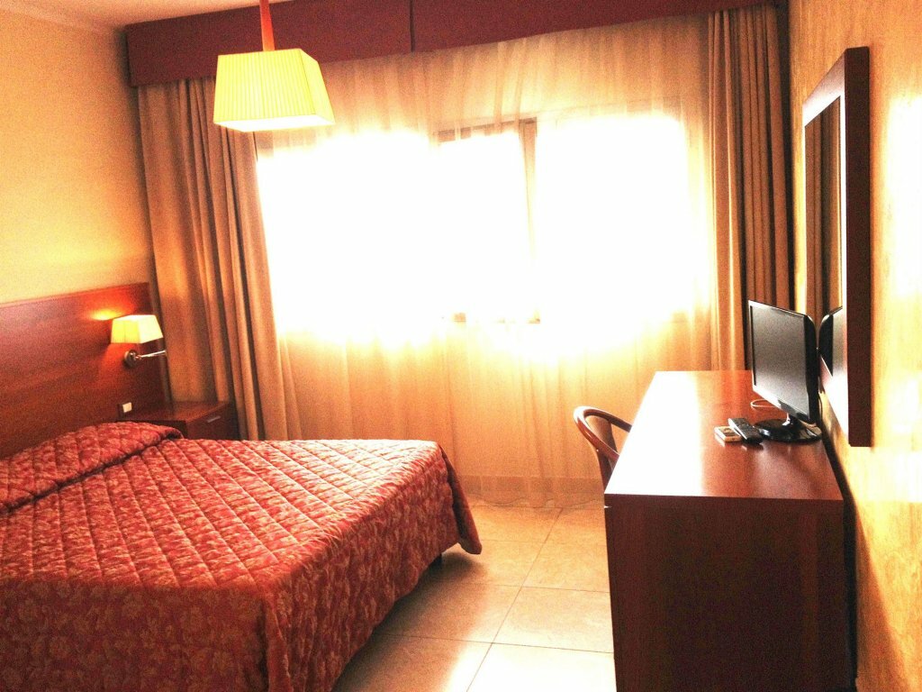 Фото Hotel Demar