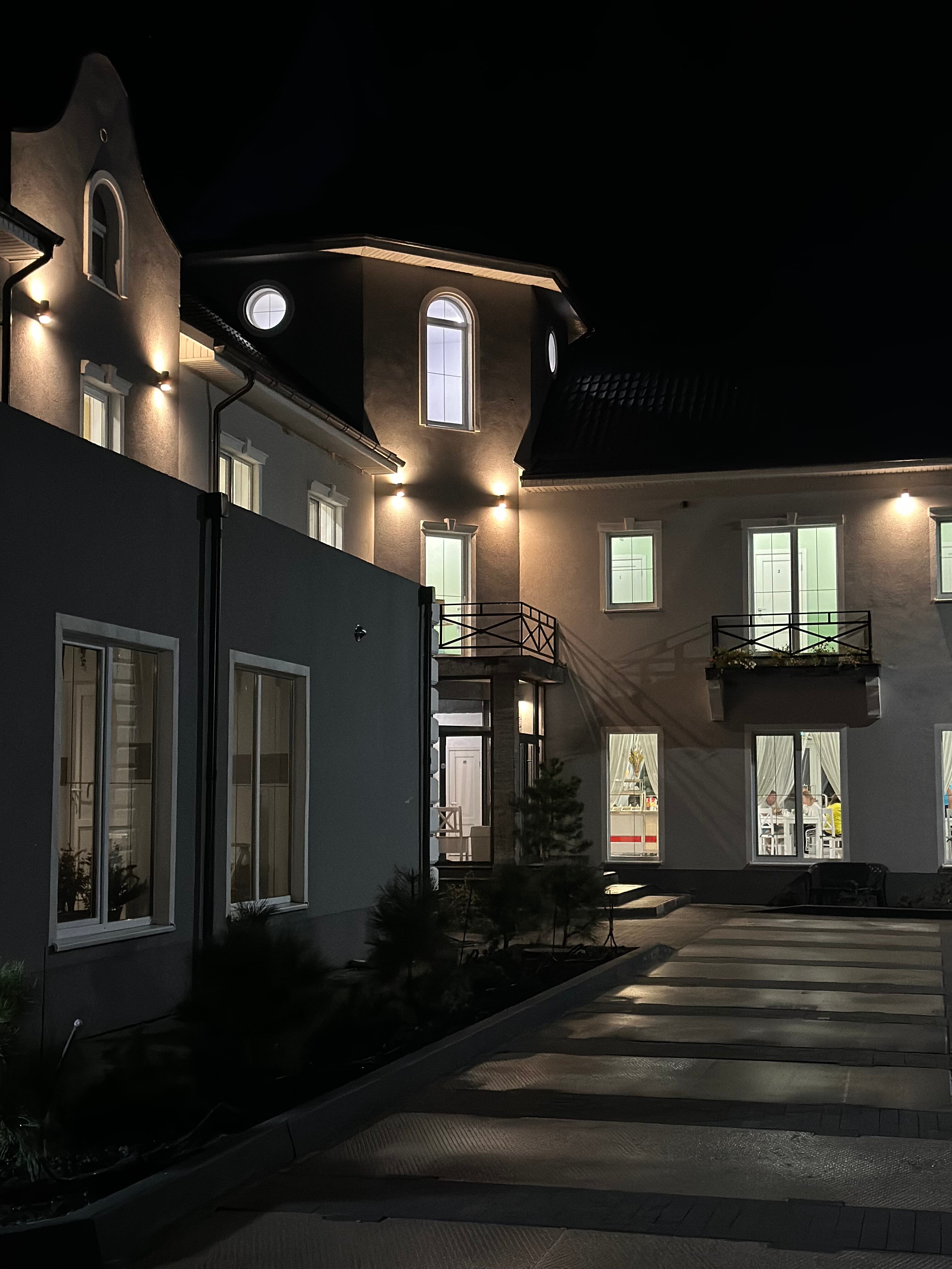 Фото Амбер-Сакрум