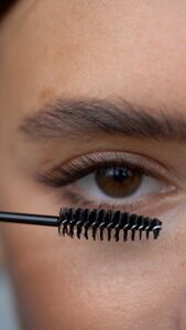 She (Baskov Lane, 37-39), eyebrow and eyelash salon