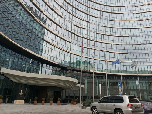 Гостиница Paragraph Freedom Square, a Luxury Collection Hotel в Тбилиси