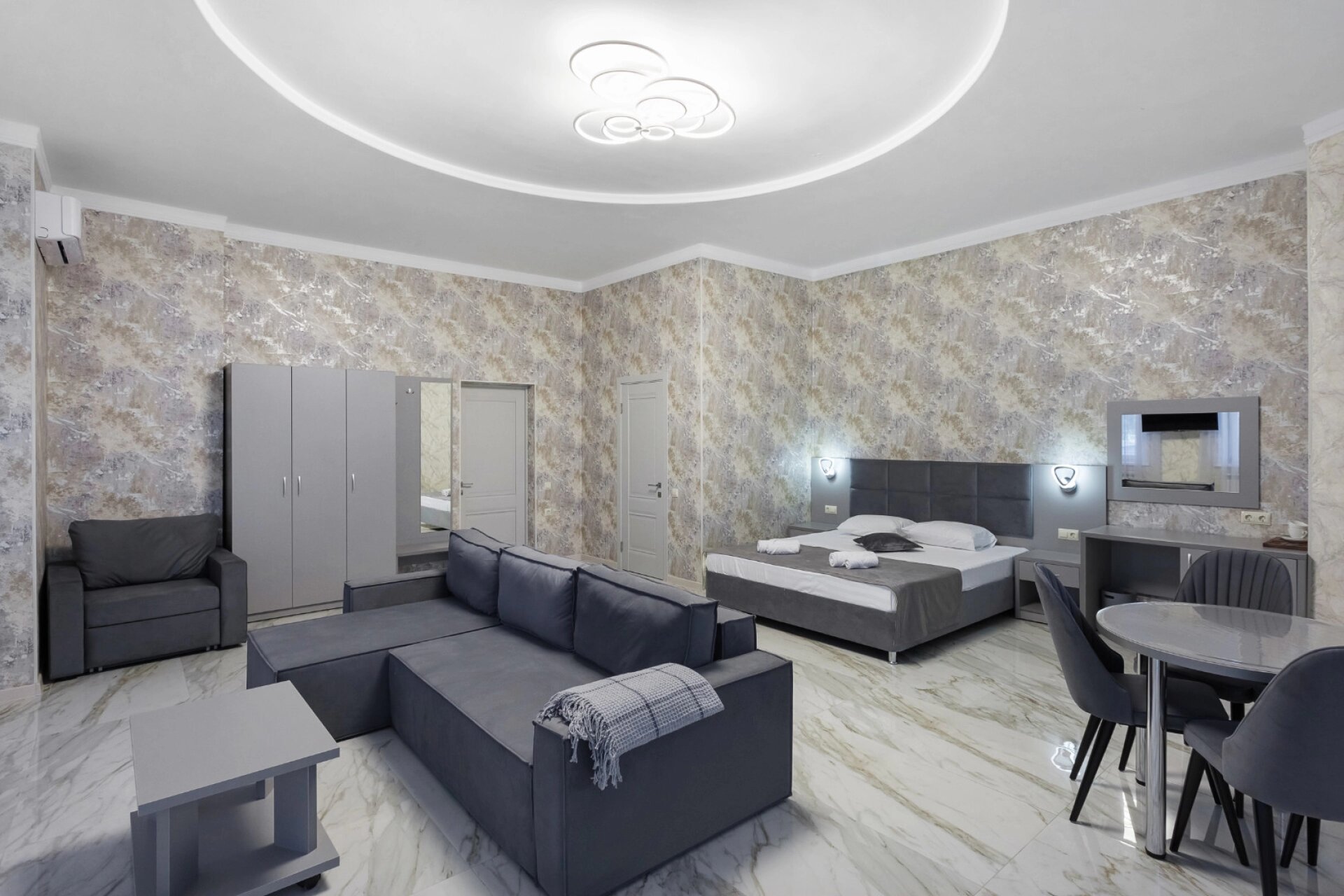 Фото Отель Интер