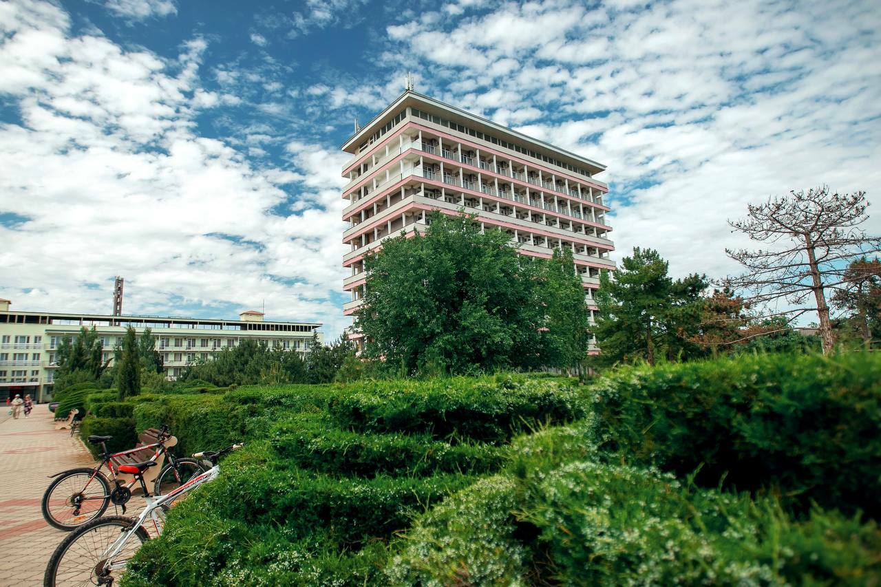 Фото отеля 2