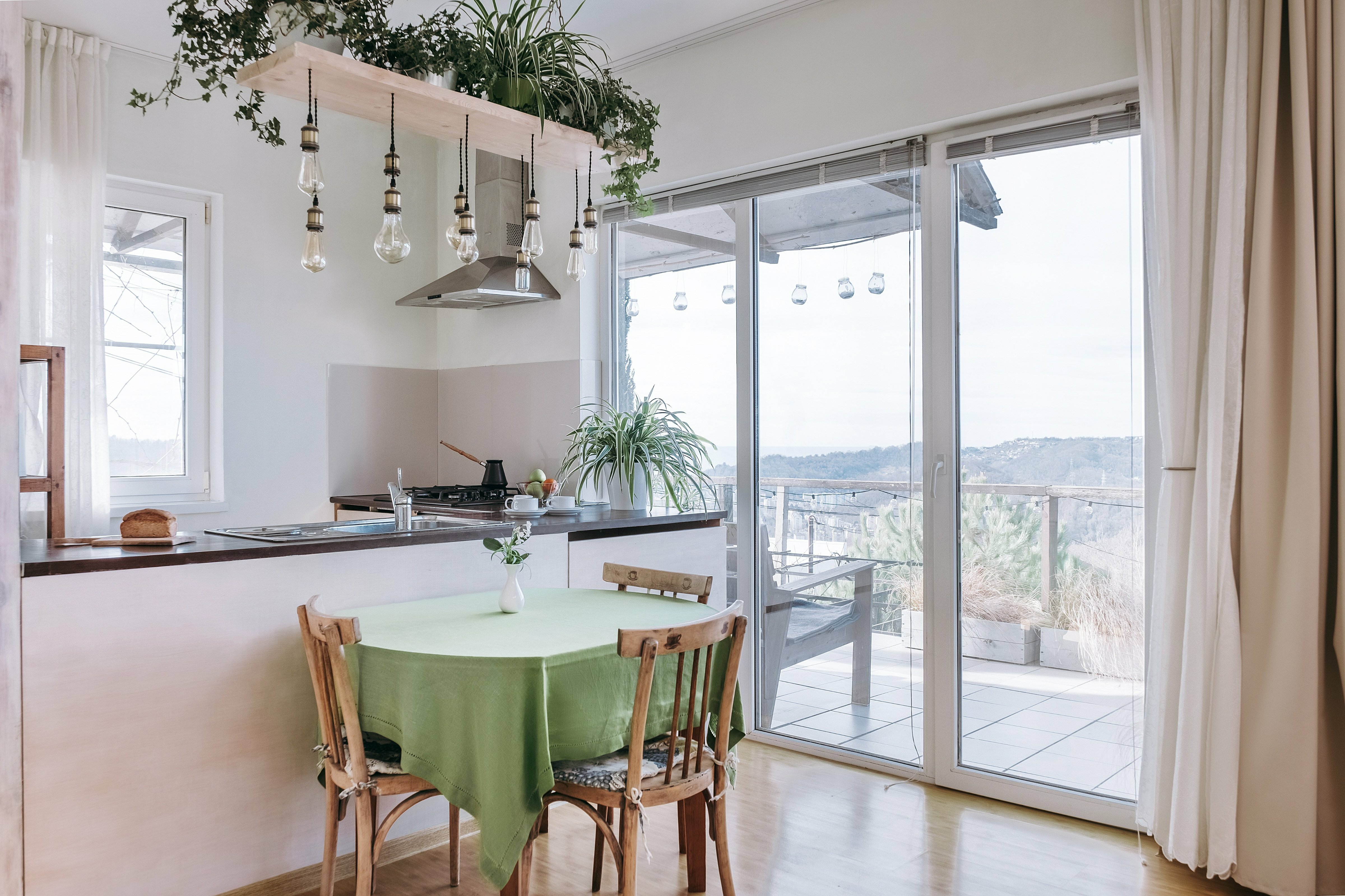 Фото Дом с Кипарисами в горах с видом на море