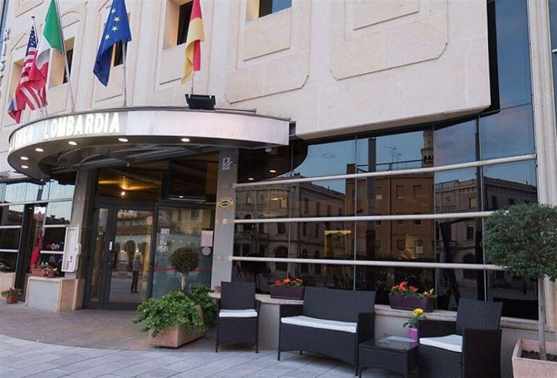 Гостиница Hotel Lombardia в Монфальконе