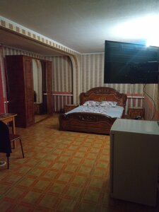 Hotel M (Mariinsk, ulitsa 50 let Oktyabrya, 82), hotel