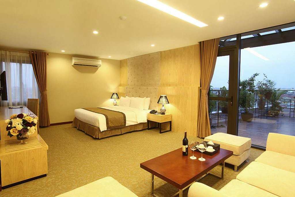 Фото Riverside Hanoi Hotel