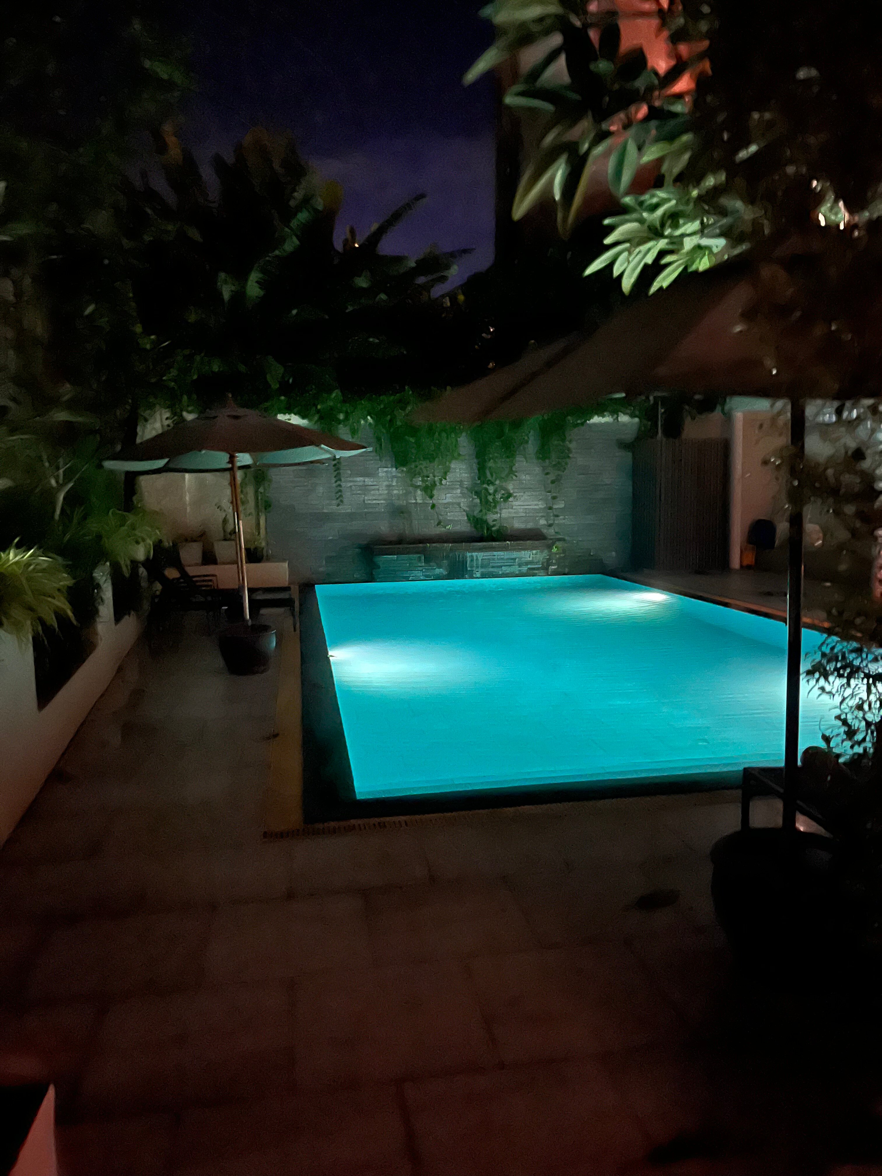 Фото Adema Boutique Karon