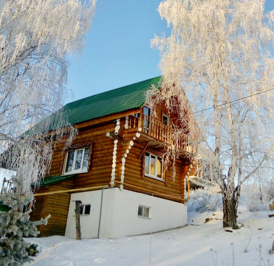 Фото Теремок в горах