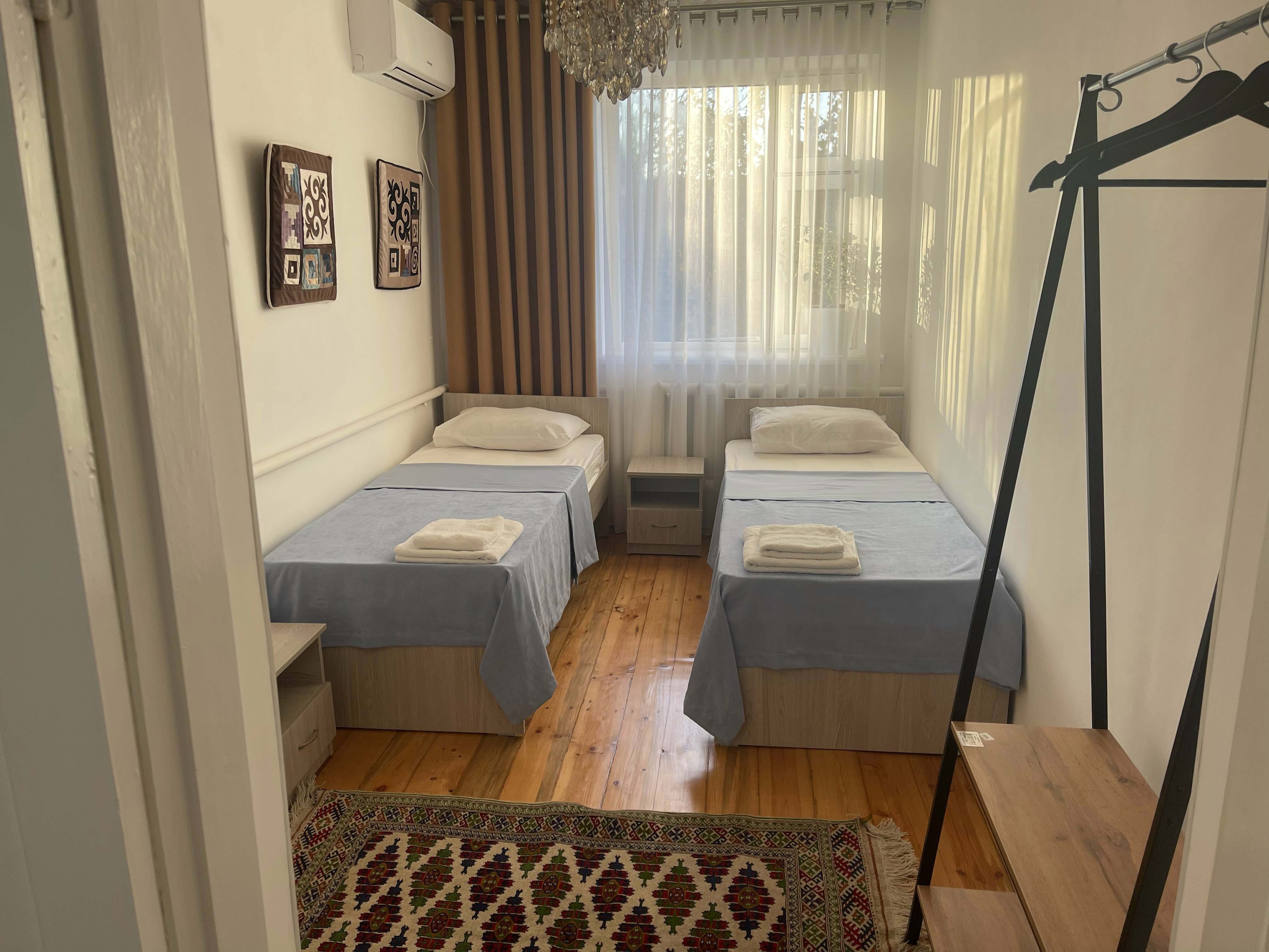 Фото отеля 2