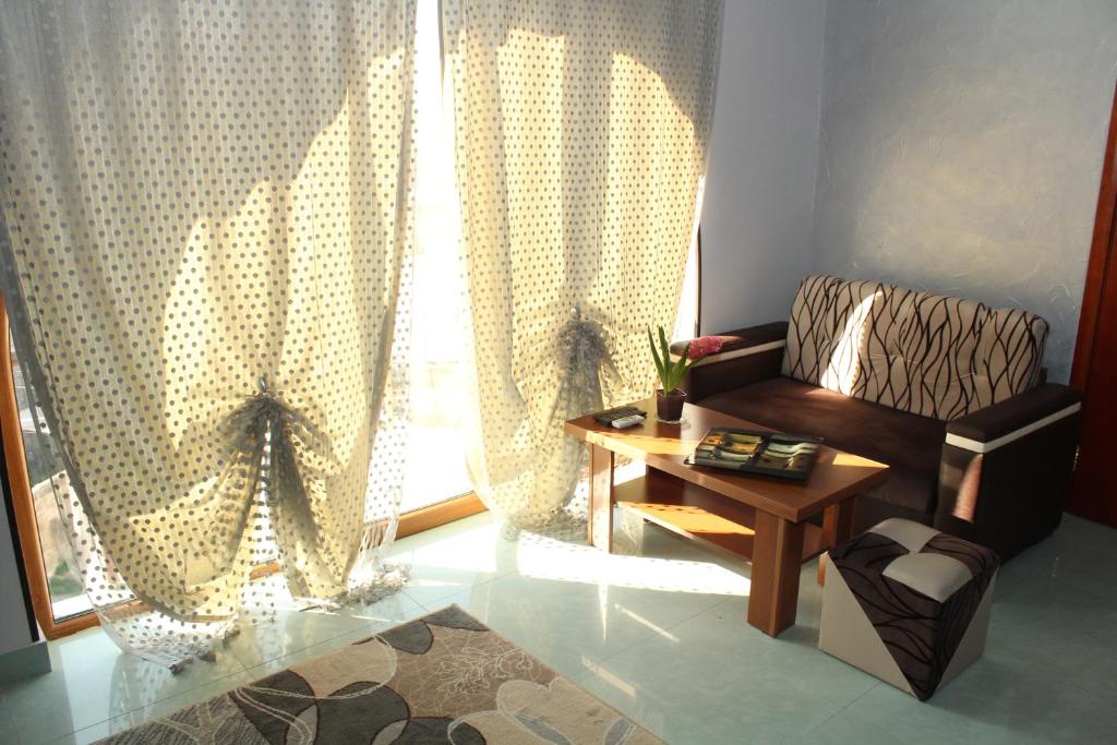 Фото Caribian Hotel Yerevan