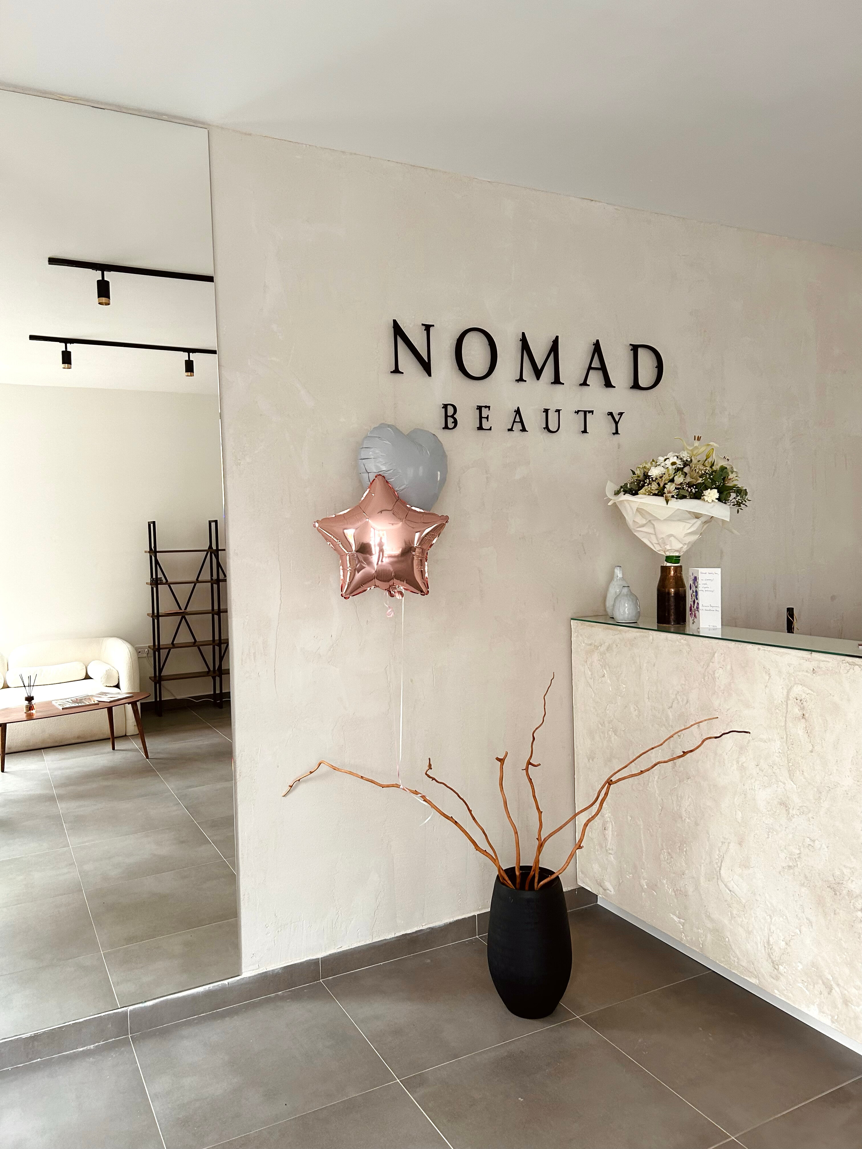 Nomad beauty
