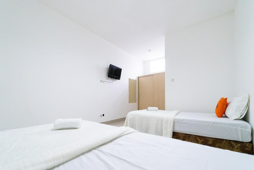 Фото KoolKost near Ragunan Zoo