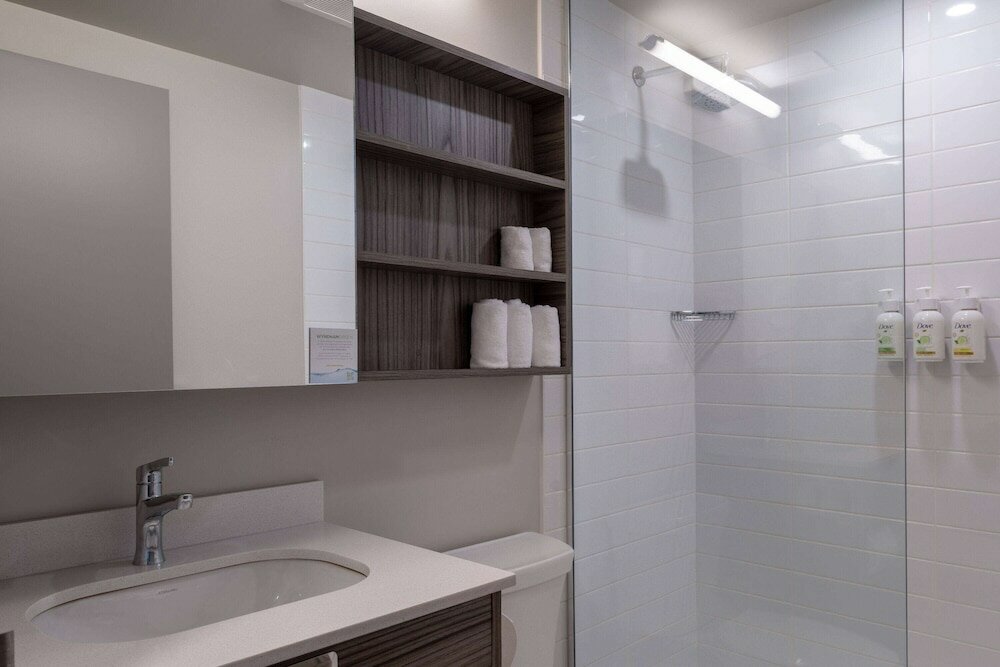 Фото Microtel Inn & Suites by Wyndham Kanata Ottawa West