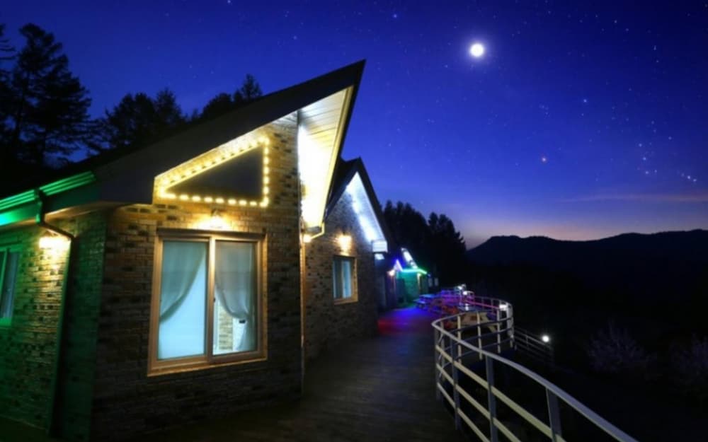 Фото Jeongseon Starjari Pension