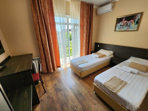 Гостевой дом Светлый в Дивноморском