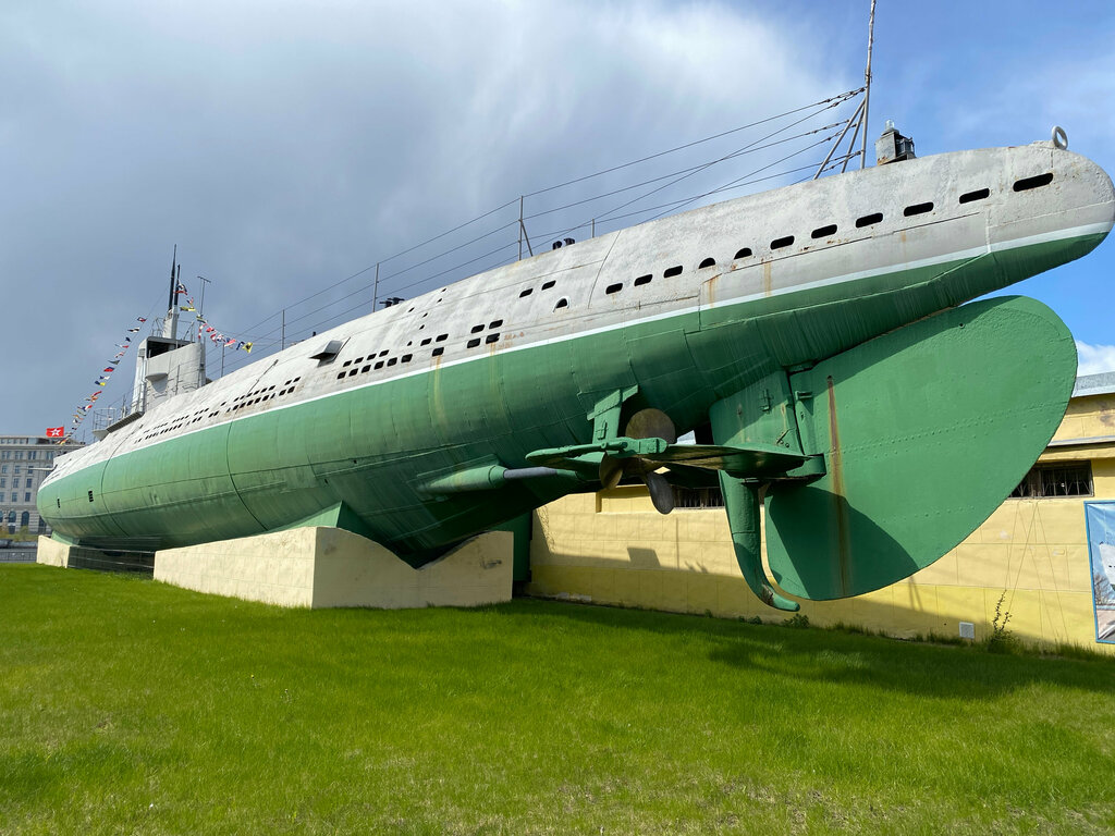 Monument to technology Submarine D-2 Narodovolets, Saint Petersburg, photo