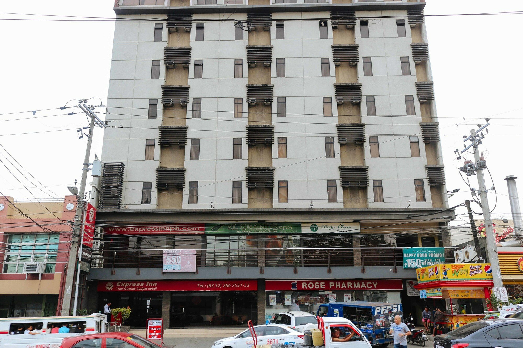 Фото RedDoorz @ Mj Cuenco Avenue Cebu