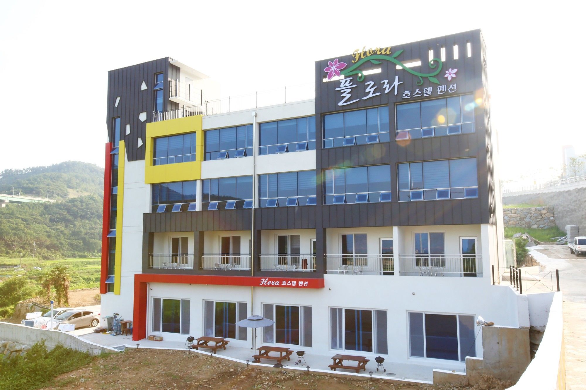 Фото Flora Hostel Pension