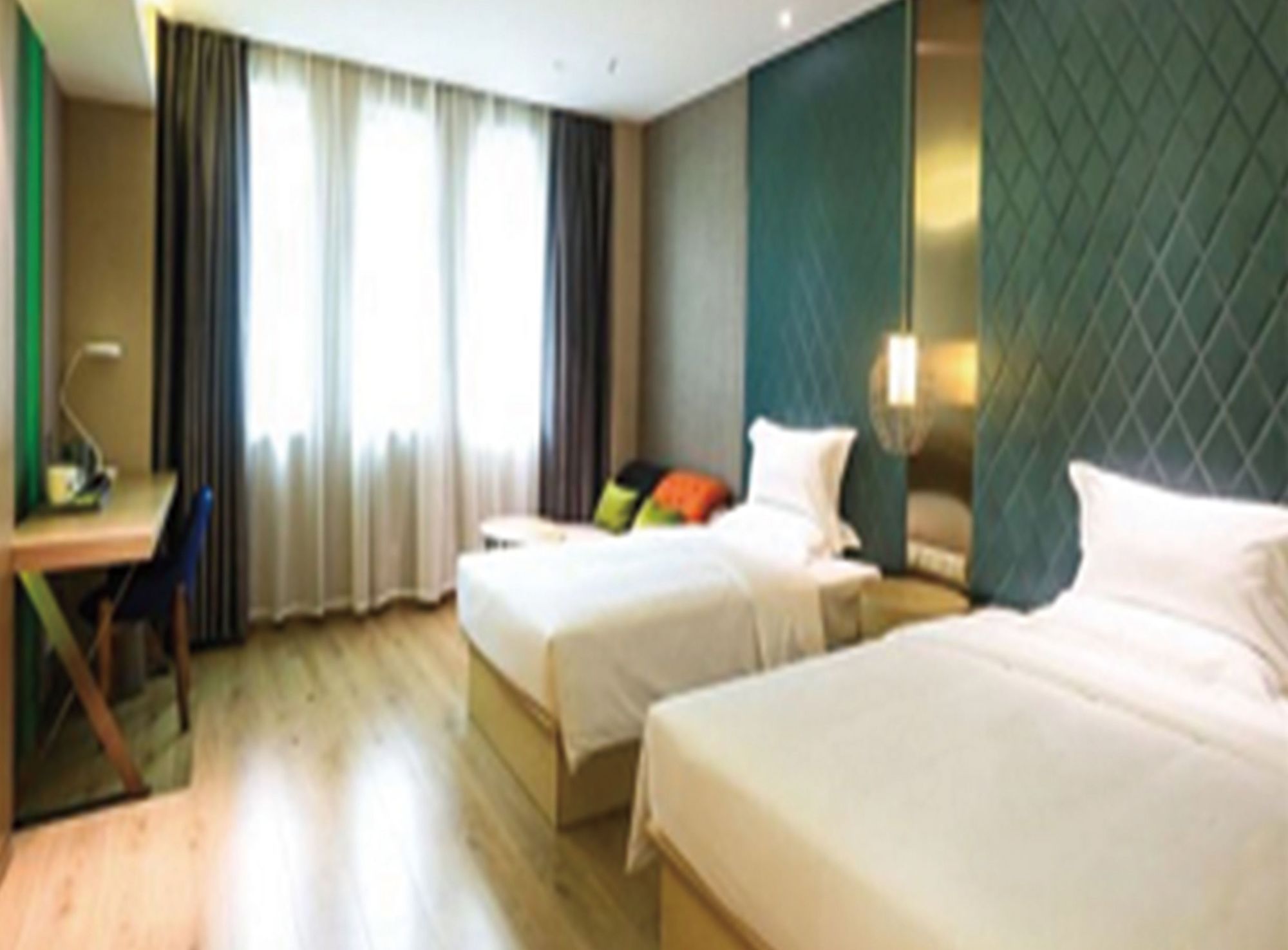 Фото ibis Styles Xiamen Zhongshan Rd Walking Street