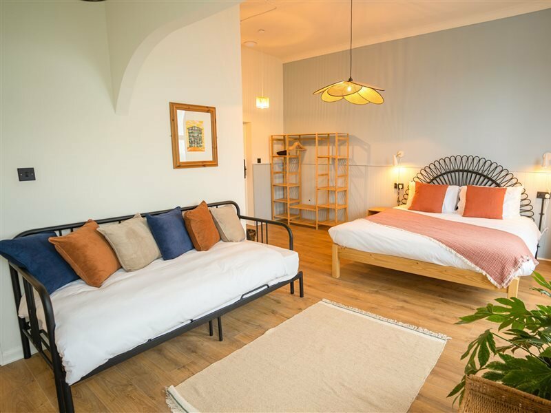 Фото Selina Margate