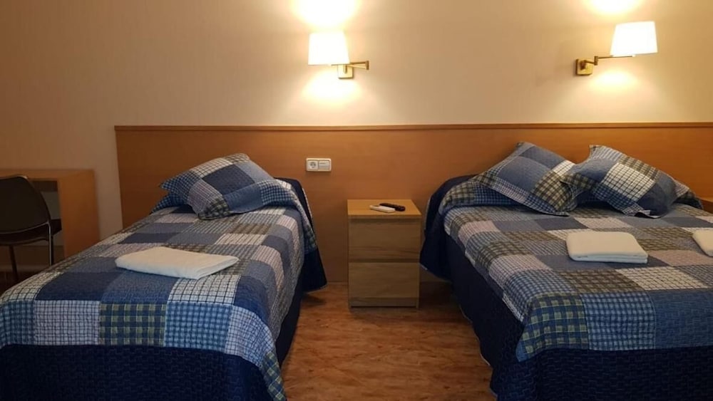 Фото Hostal Río de Castro Barcelona