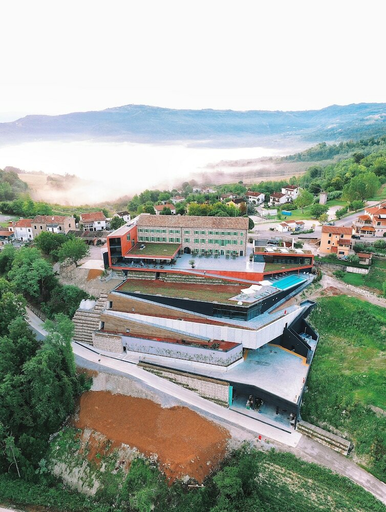 Фото Winery & Design hotel Roxanich