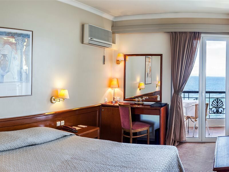 Фото Coral Hotel Athens