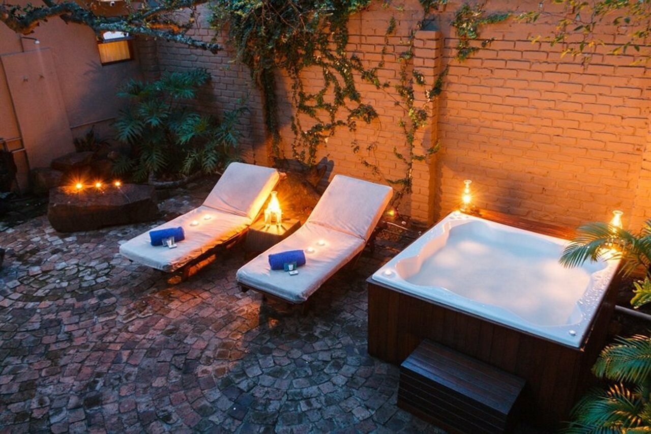 Фото Shangri-La Country Hotel