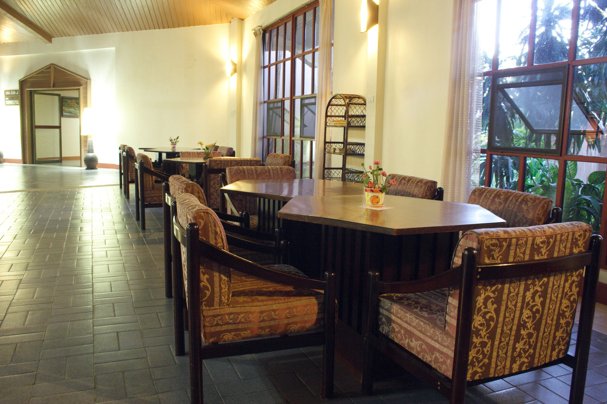 Фото Palm Garden Hotel