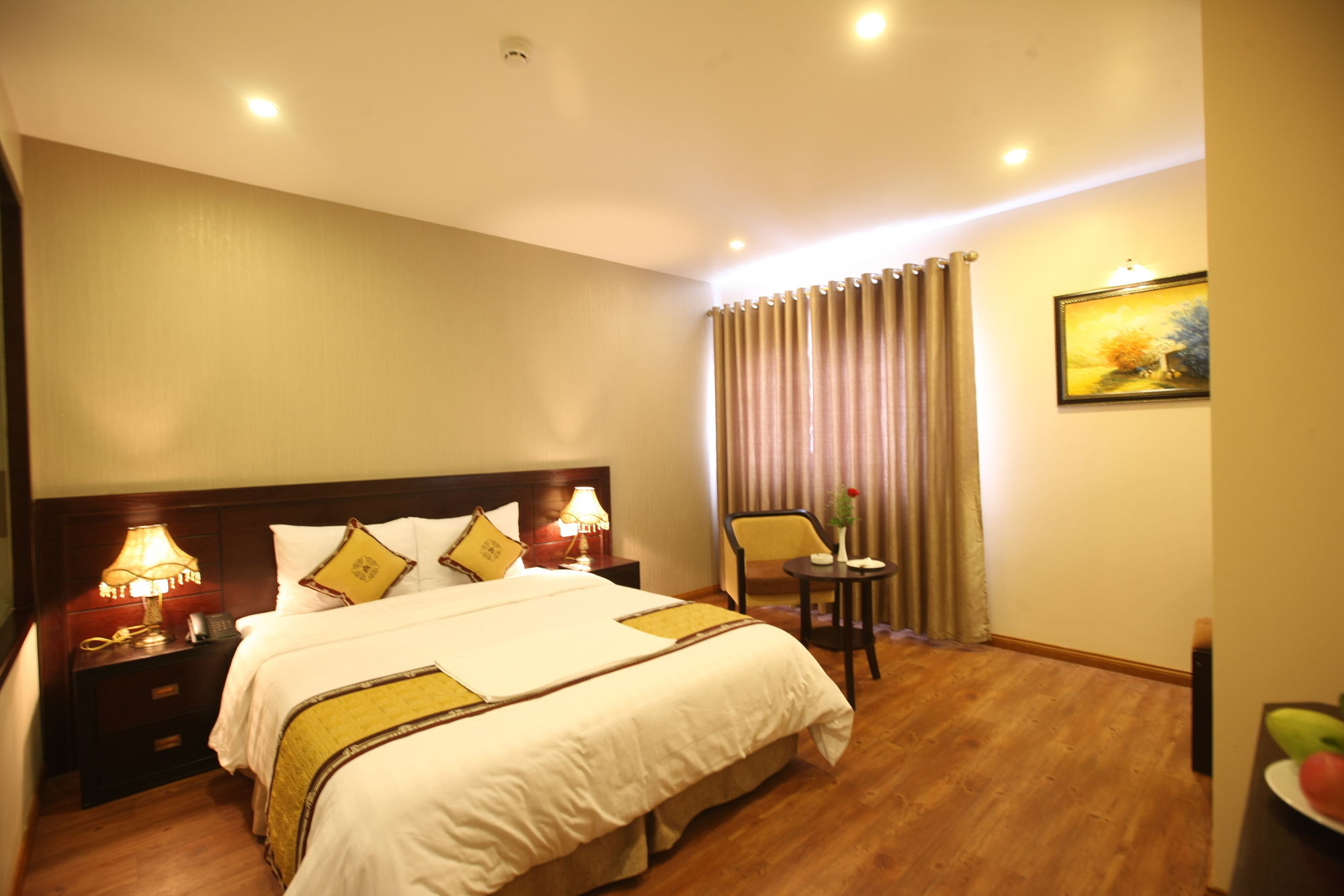 Фото Lac Long Hotel