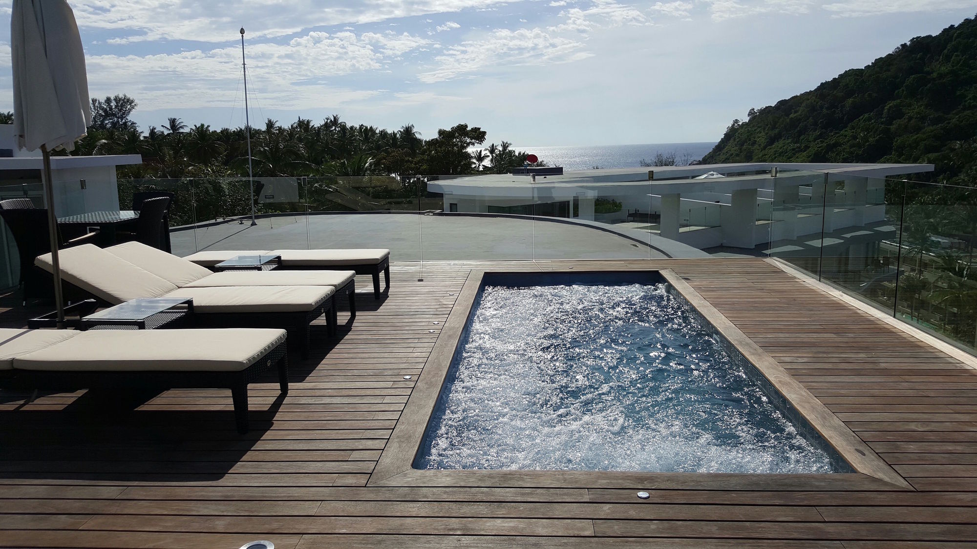 Фото Absolute Twin Sands Resort & SPA Patong