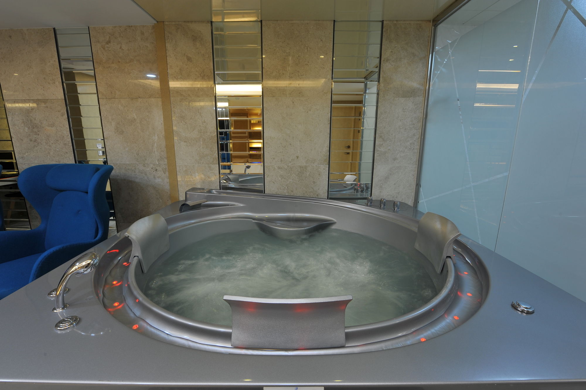 Фото Ytt Hotel Nampo