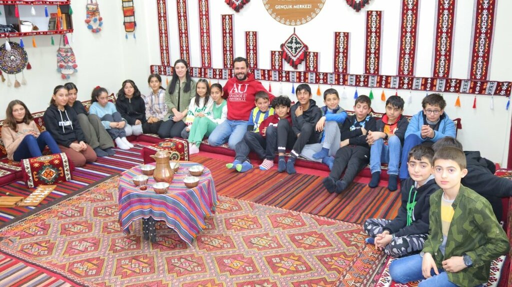 School Republic Middle School, Mazidagi, photo