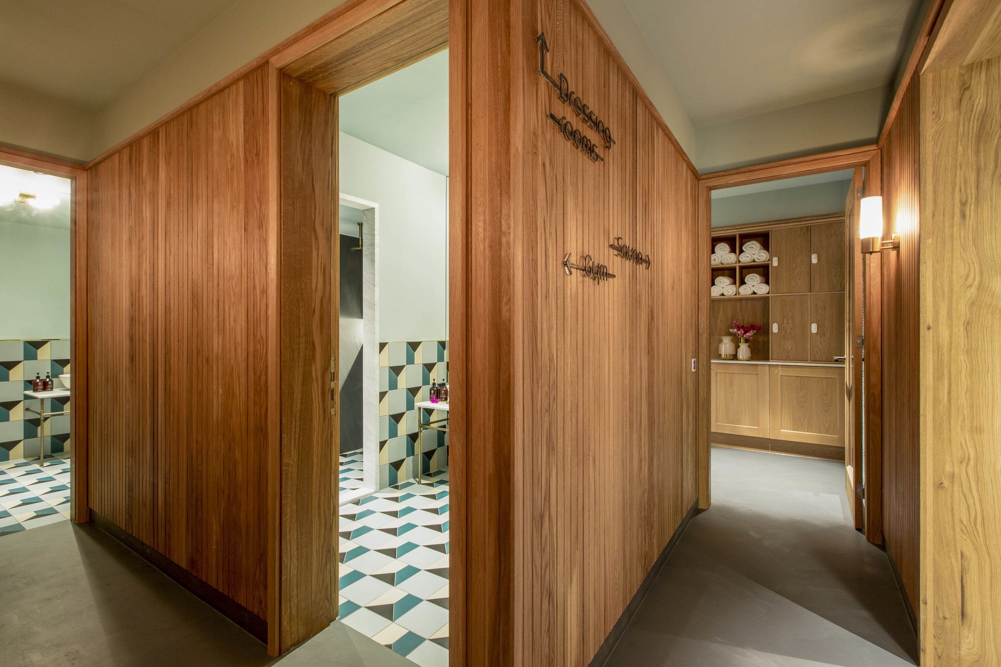 Фото The July - Twenty Eight