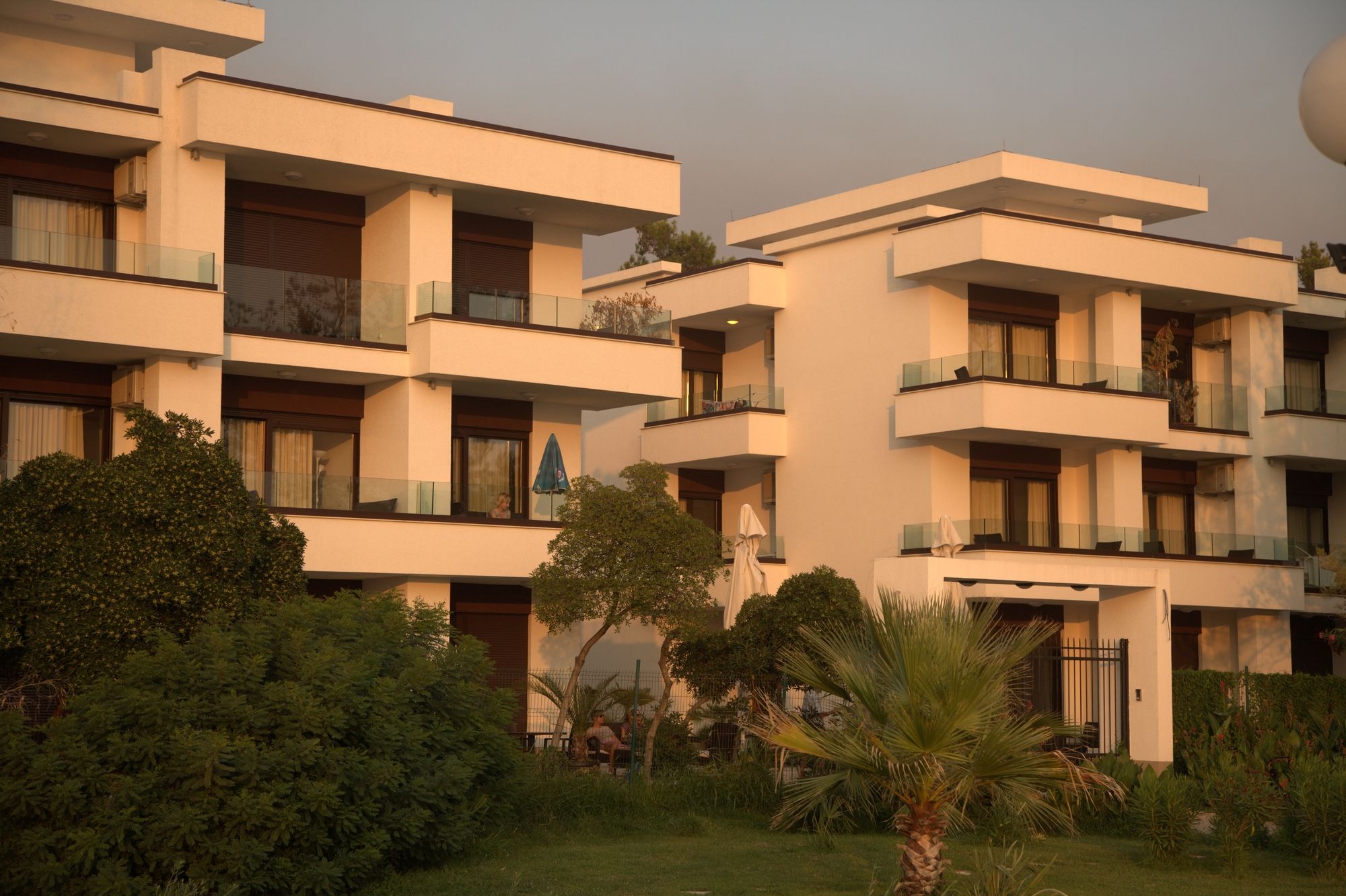 Фото Apartments Kuce Lekovica Beach & Restaurant