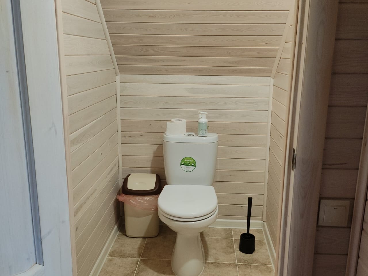 Фото Домик у озера