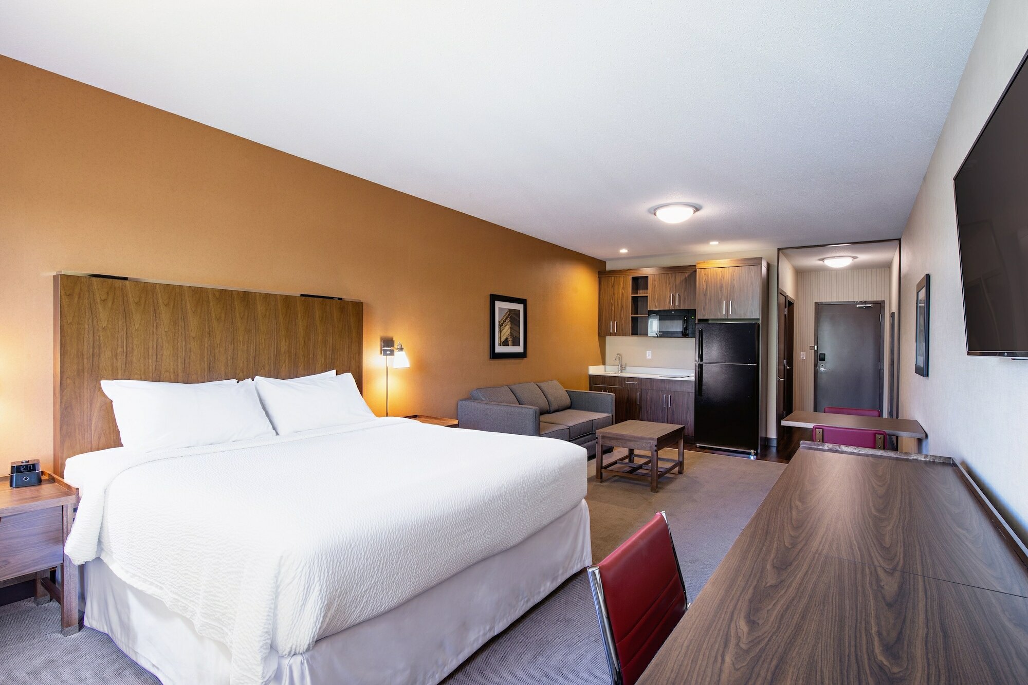 Фото Four Points by Sheraton Grande Prairie