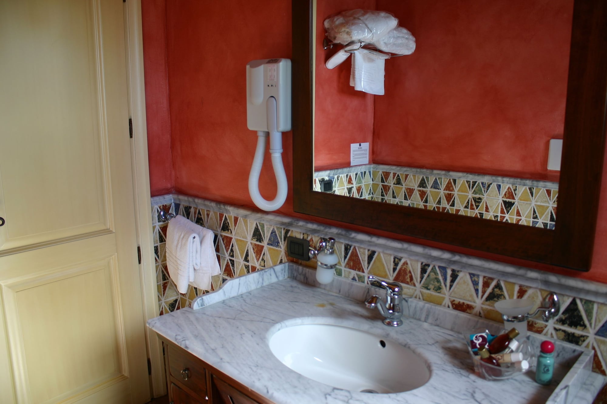 Фото Charme Hotel La Bitta