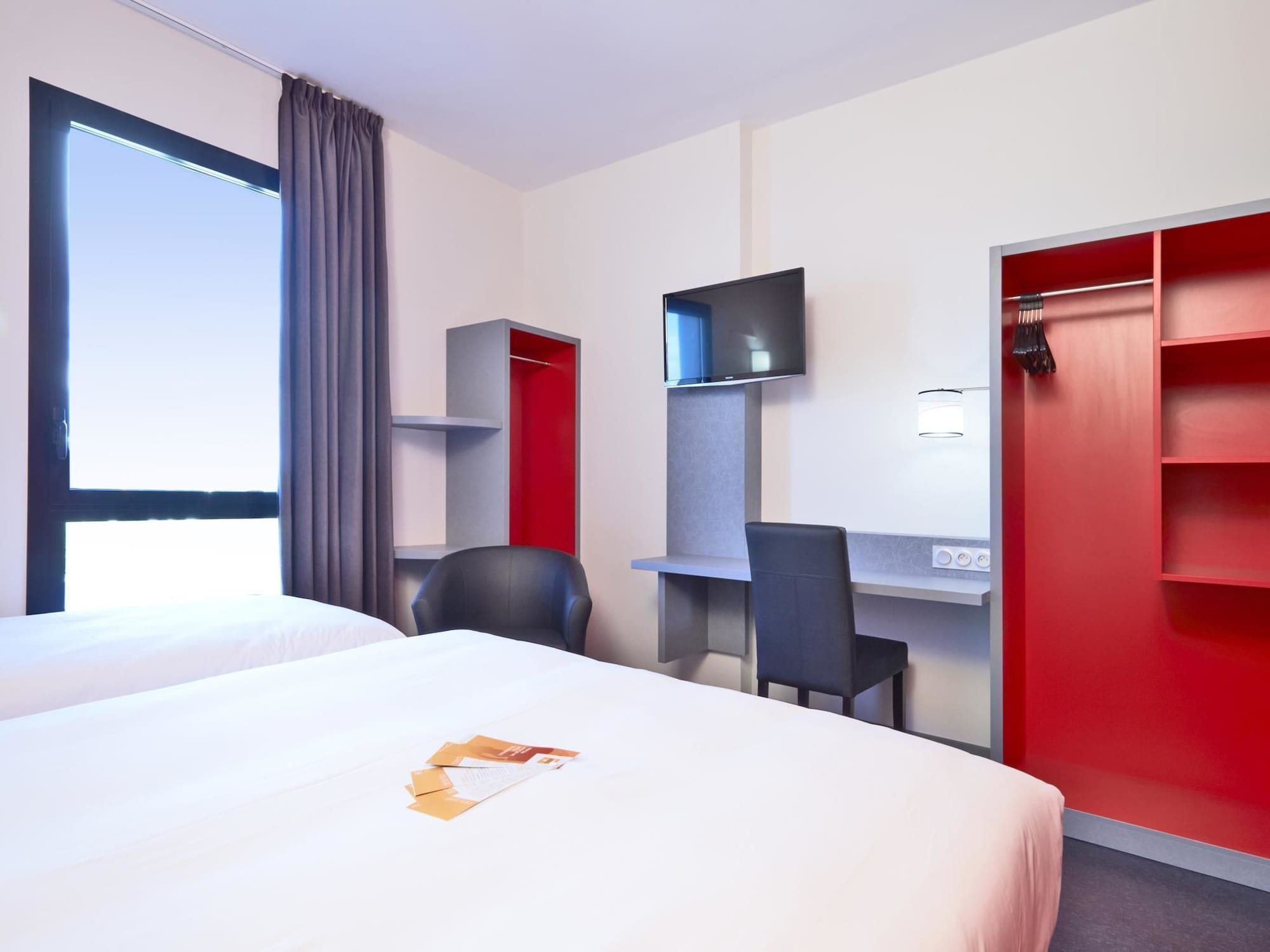 Фото Première Classe Lyon Est - Saint-Priest Eurexpo